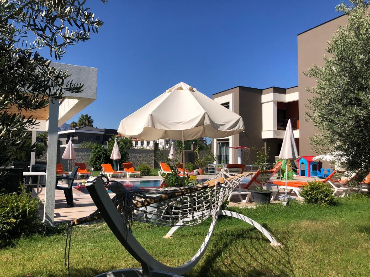 Eva Apart Kemer Extérieur photo